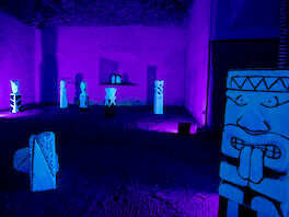 Die Ausstellung »Mondsteinallee« der Kunst und Kultur Bastei in der Harderbastei