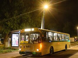 Historischer Oldtimer-Shuttle zwischen den Museen